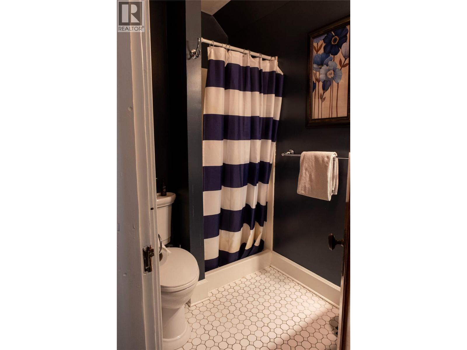 1345 Spokane Street, Rossland