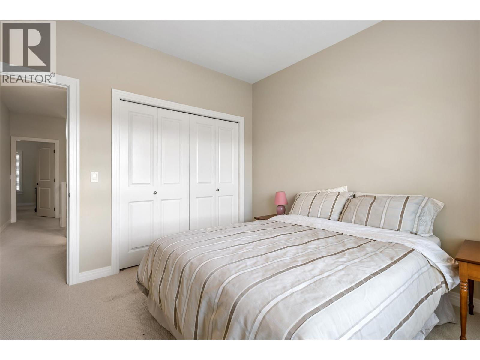 6 328 Providence Avenue, Kelowna