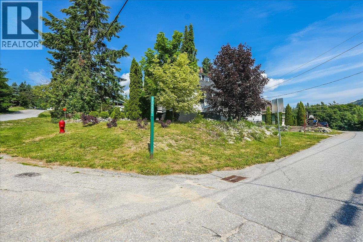 1345 Spokane Street, Rossland