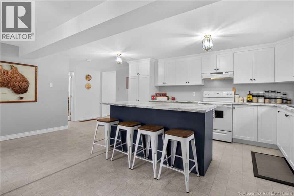 77 CARLETON STREET - 4