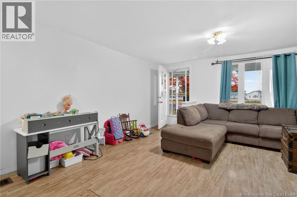77 CARLETON STREET - 9