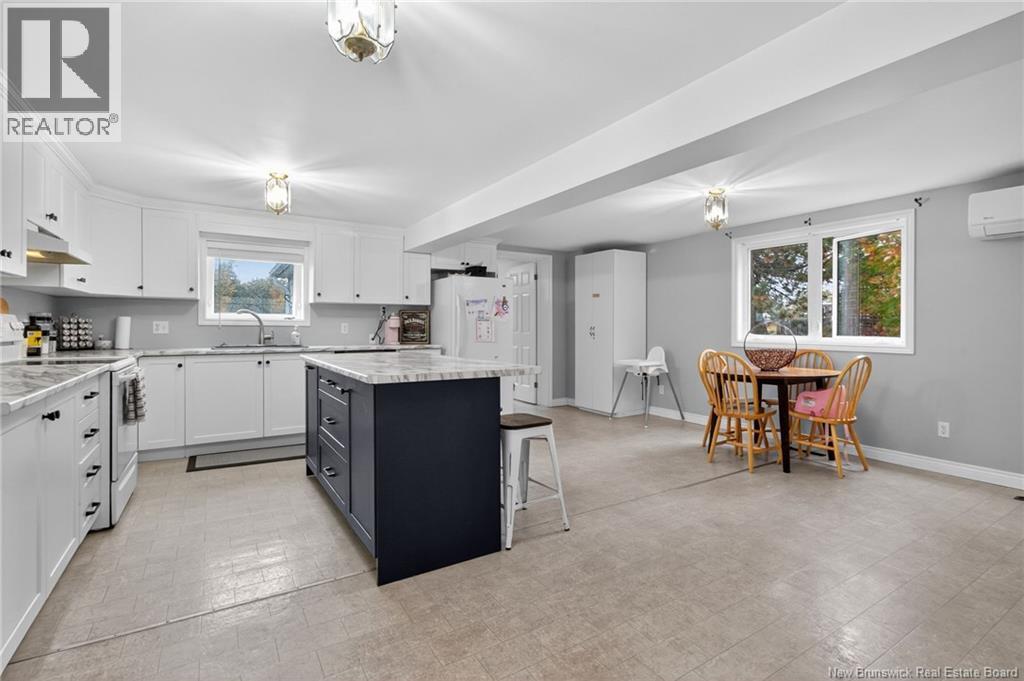 77 CARLETON STREET - 3