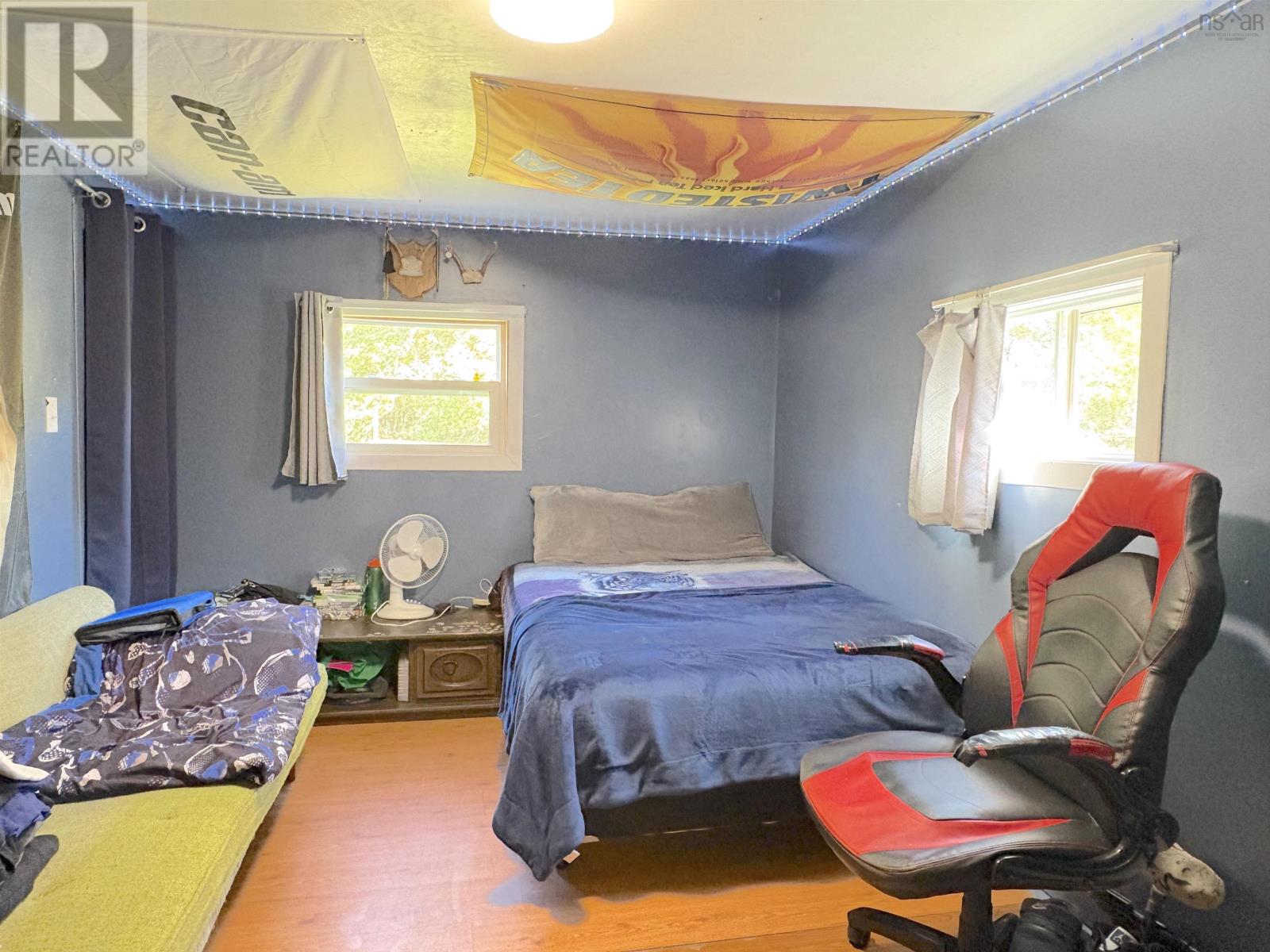 Property 4 of 15 of 186 Parr Street