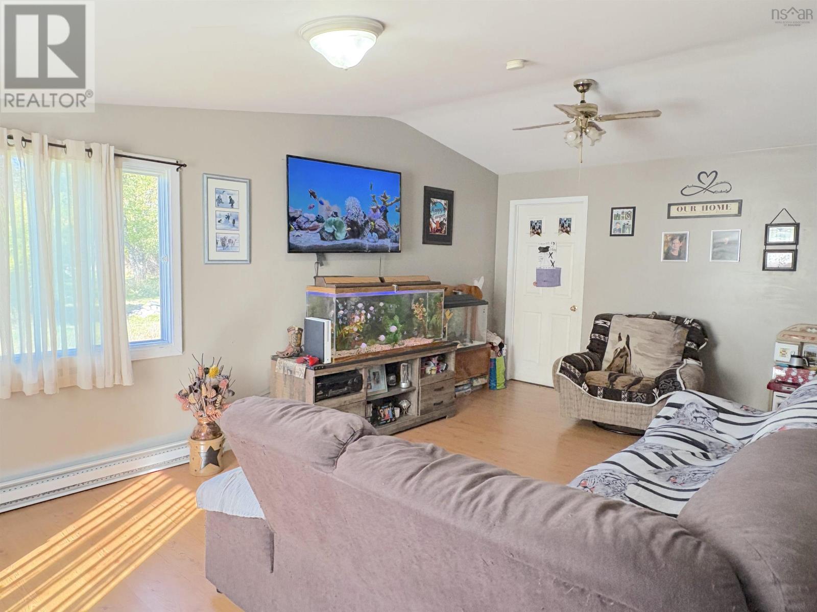 Property 7 of 15 of 186 Parr Street