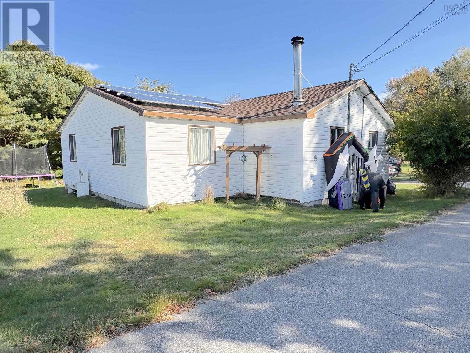 Property 2 of 15 of 186 Parr Street