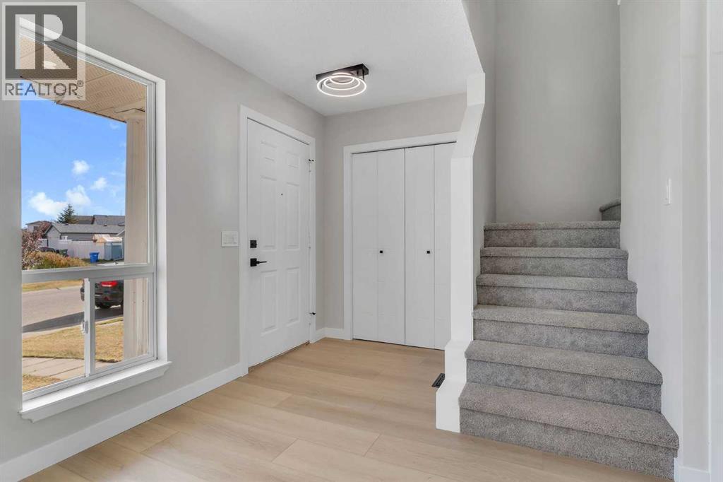 Single Family House for Sale in  San Diego Way NE Monterey Park Calgary 