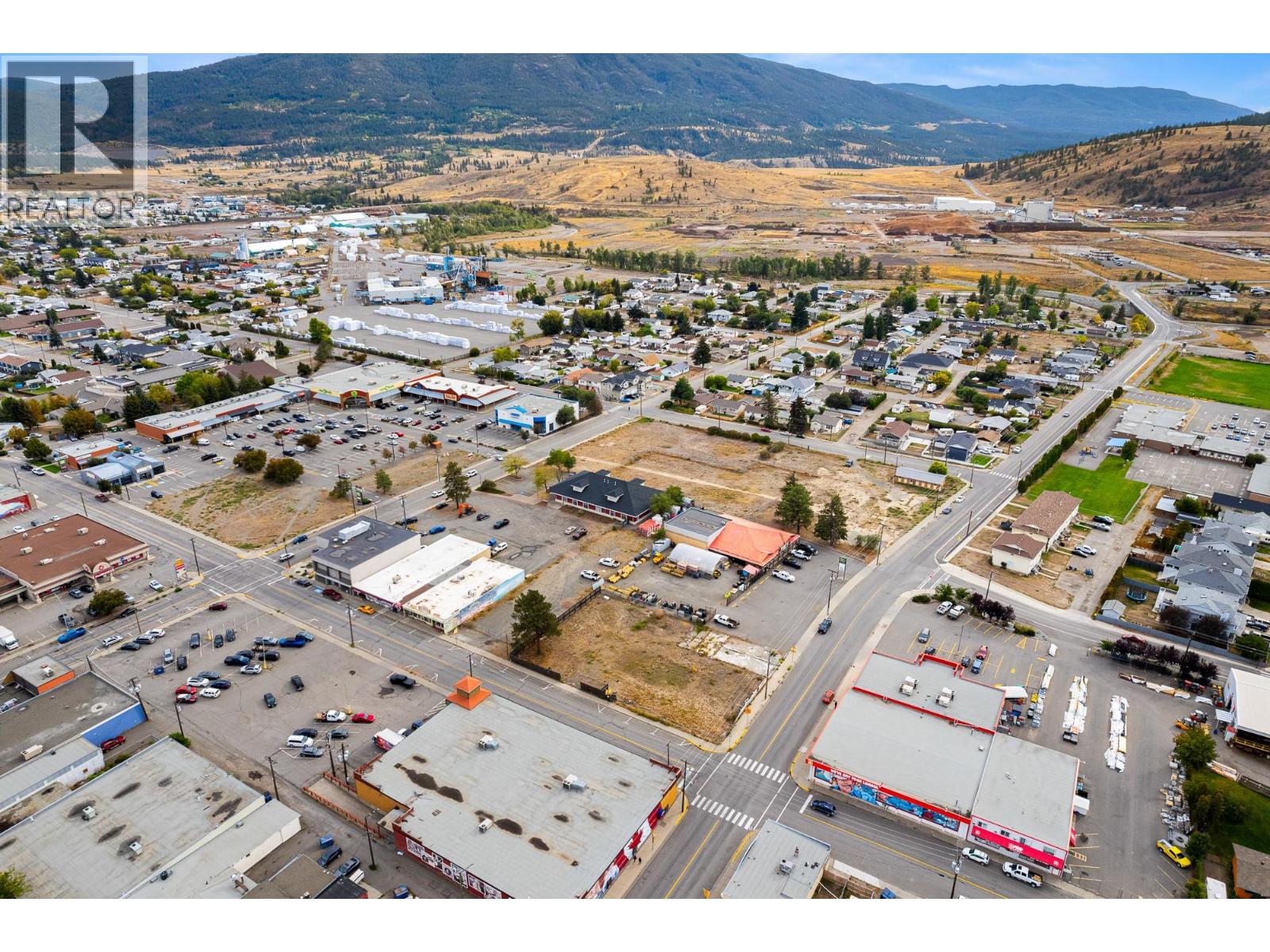 2038 Coutlee Avenue, Merritt