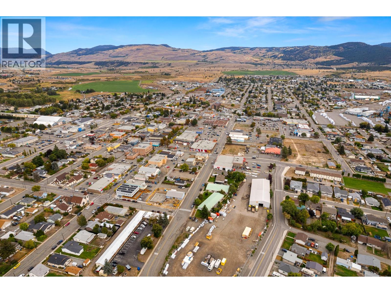 2038 Coutlee Avenue, Merritt