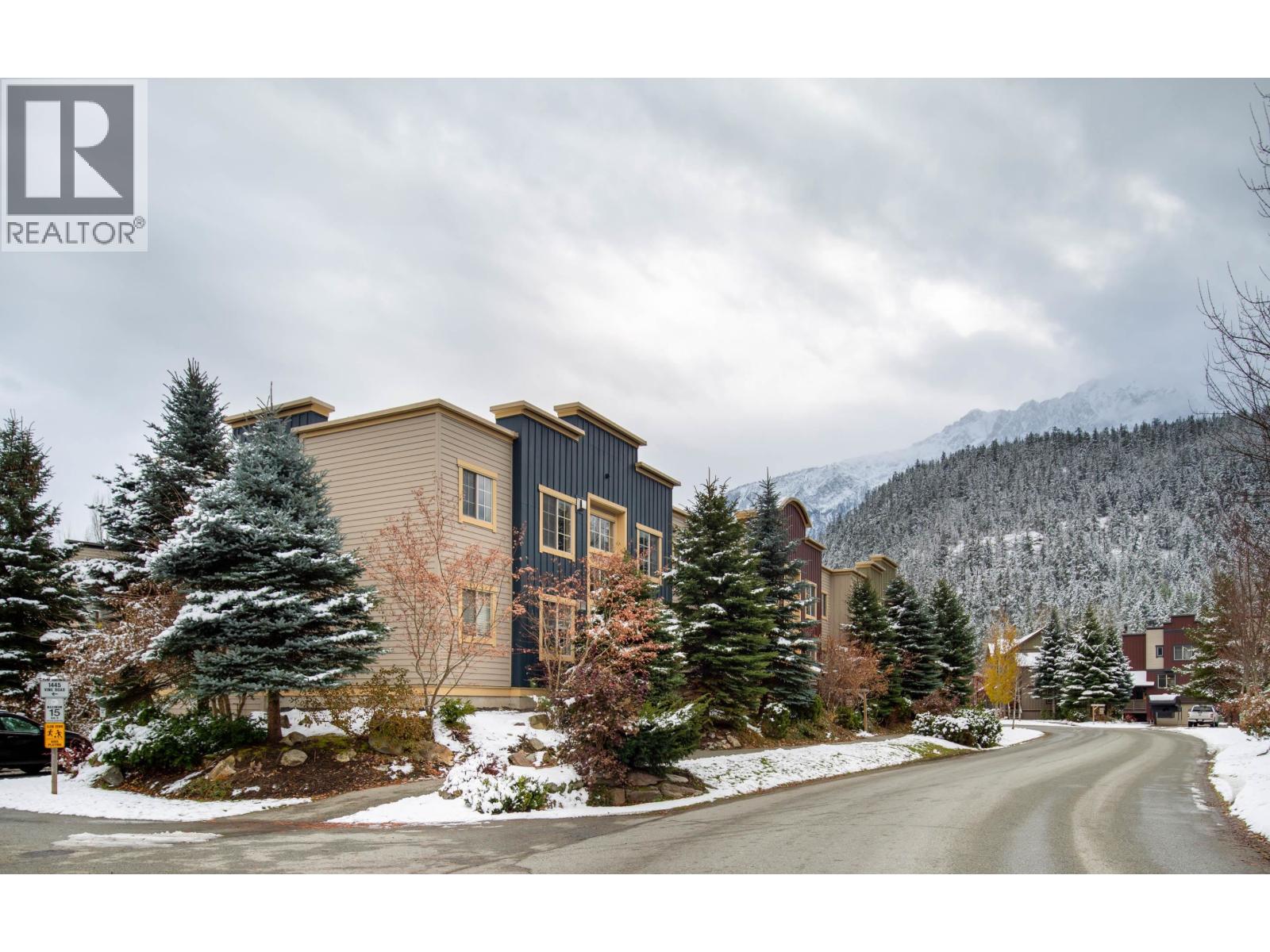 2 1447 VINE ROAD, Pemberton