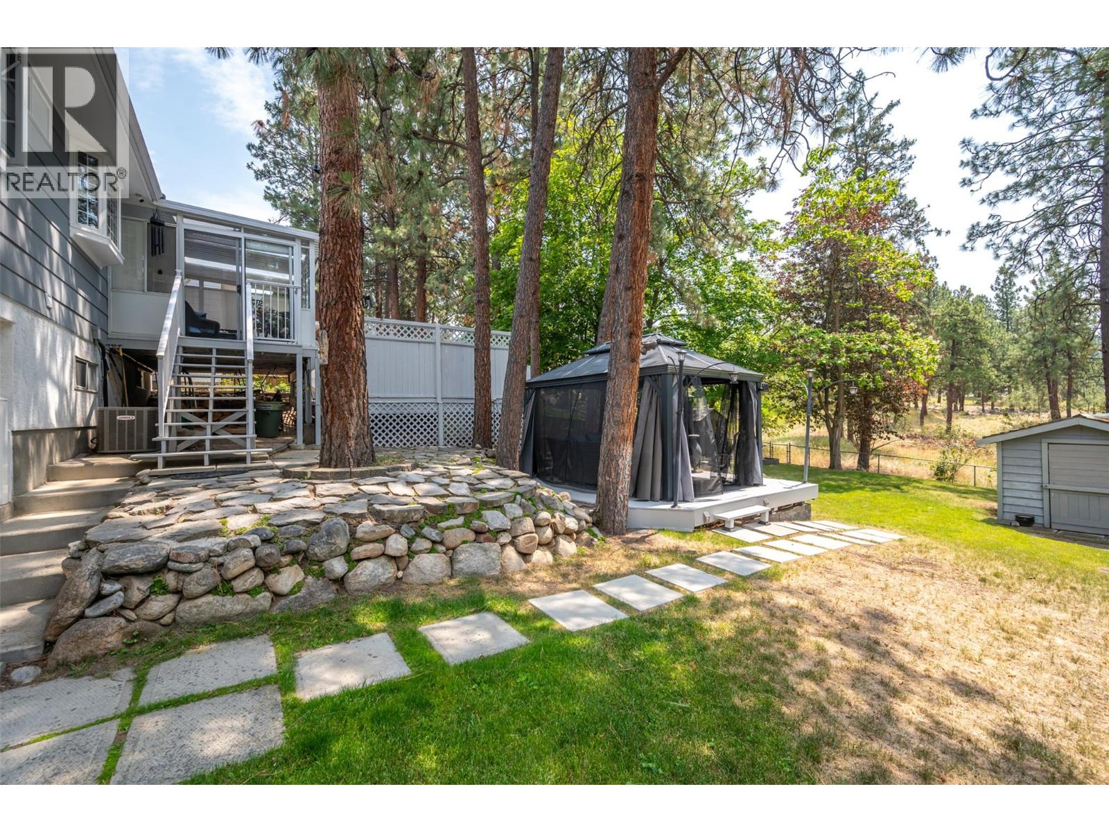  1598 Carmi Avenue, Penticton