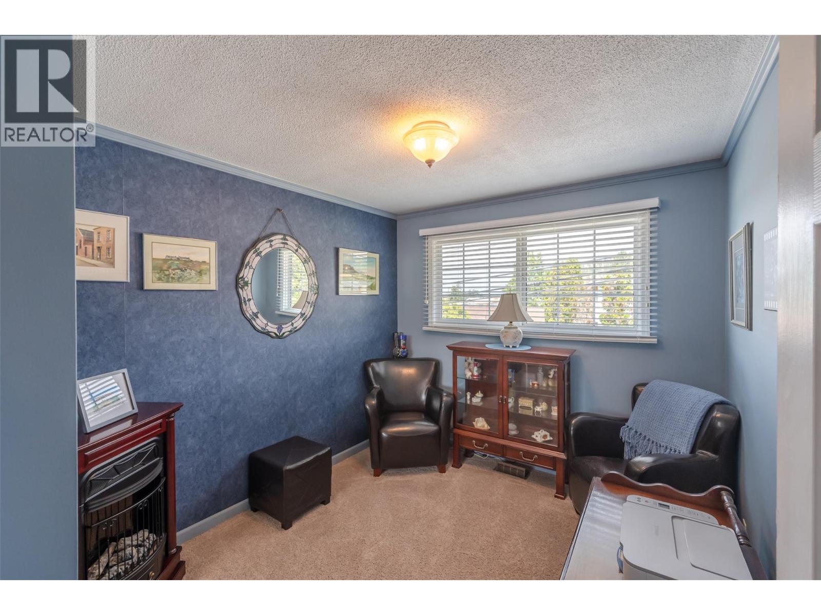  1598 Carmi Avenue, Penticton