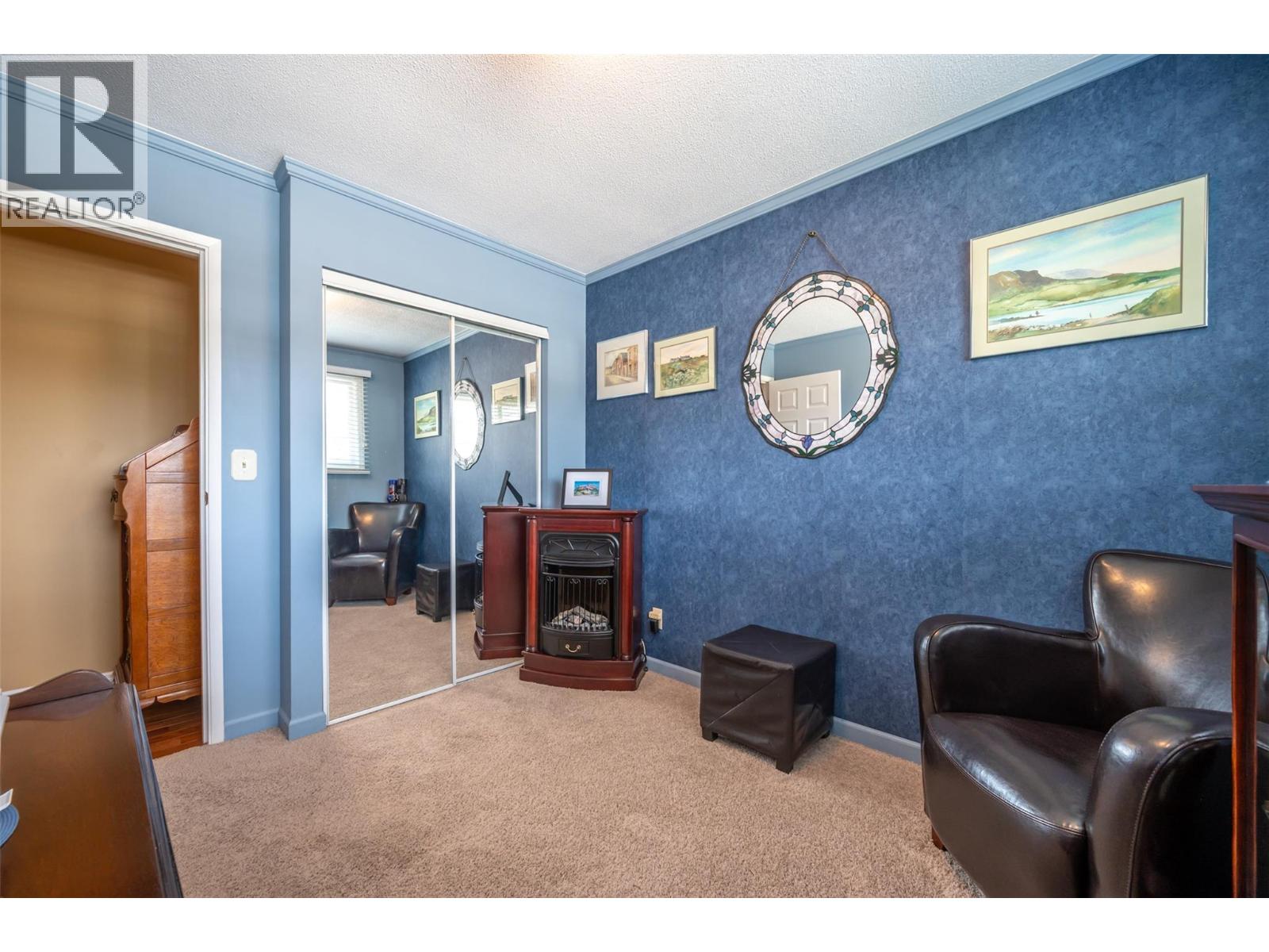  1598 Carmi Avenue, Penticton