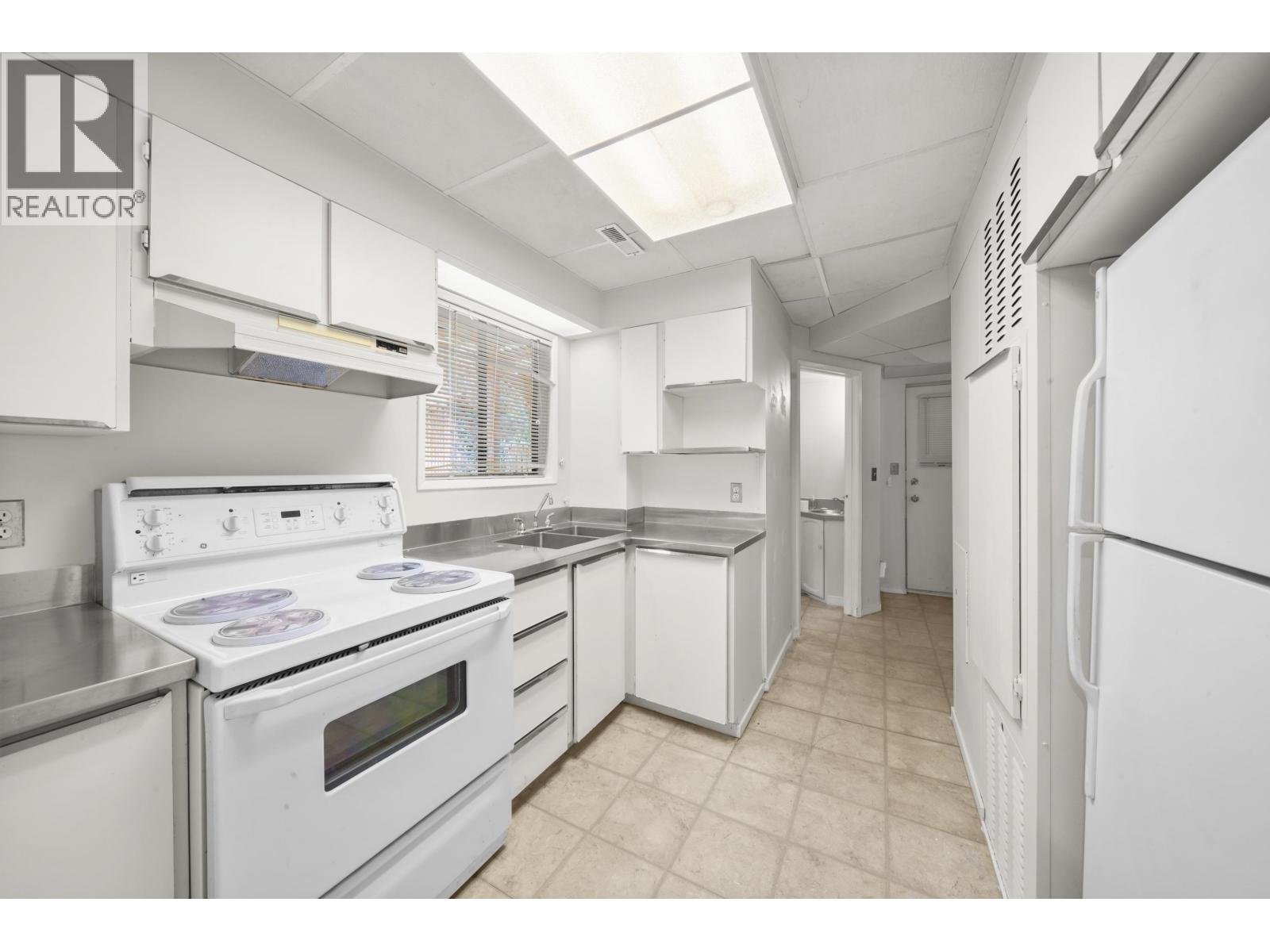 19575 HAMMOND ROAD, Pitt Meadows