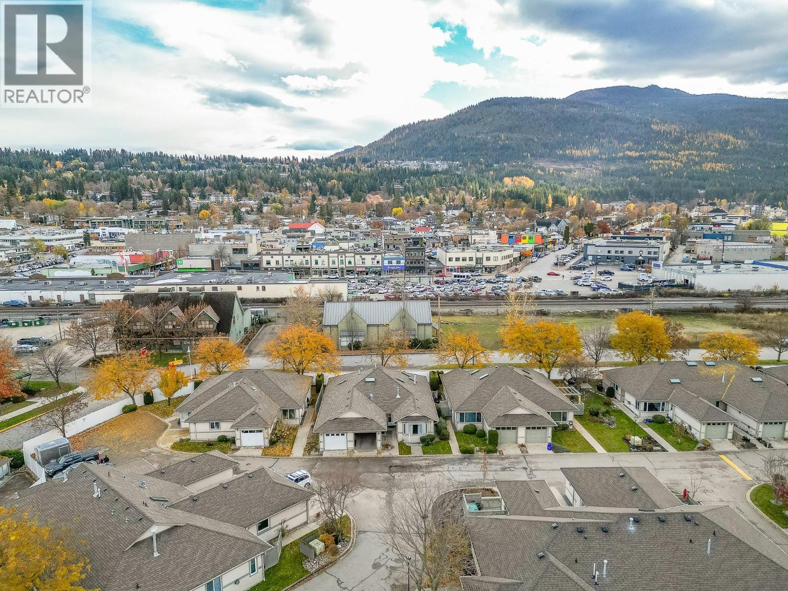 47 111 Harbourfront Drive Northwest, Salmon Arm