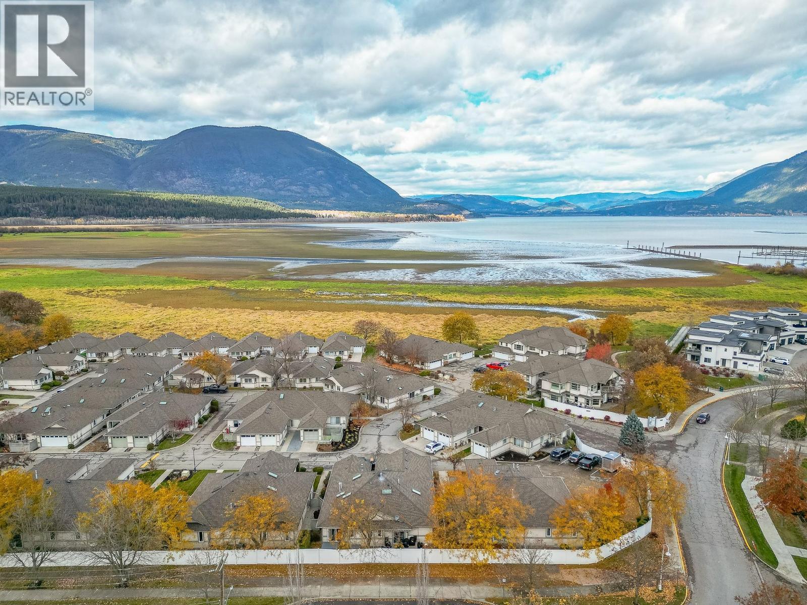 47 111 Harbourfront Drive Northwest, Salmon Arm