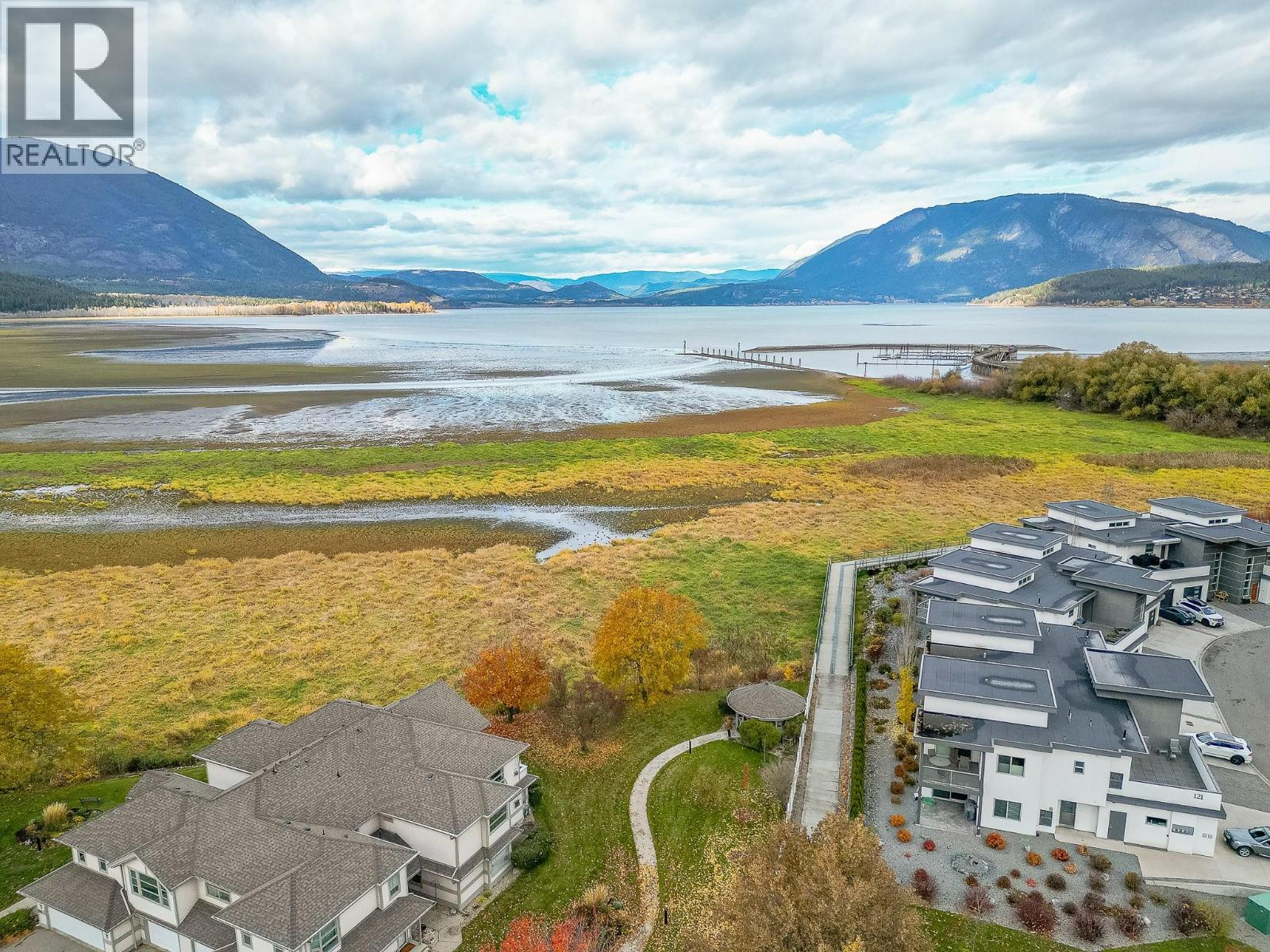 47 111 Harbourfront Drive Northwest, Salmon Arm
