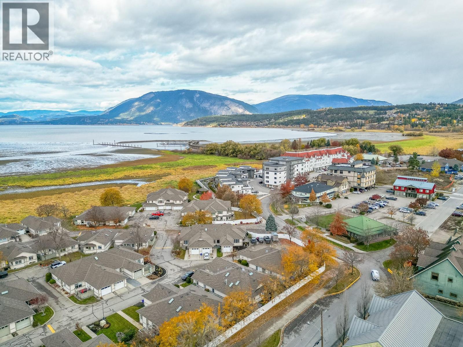 47 111 Harbourfront Drive Northwest, Salmon Arm