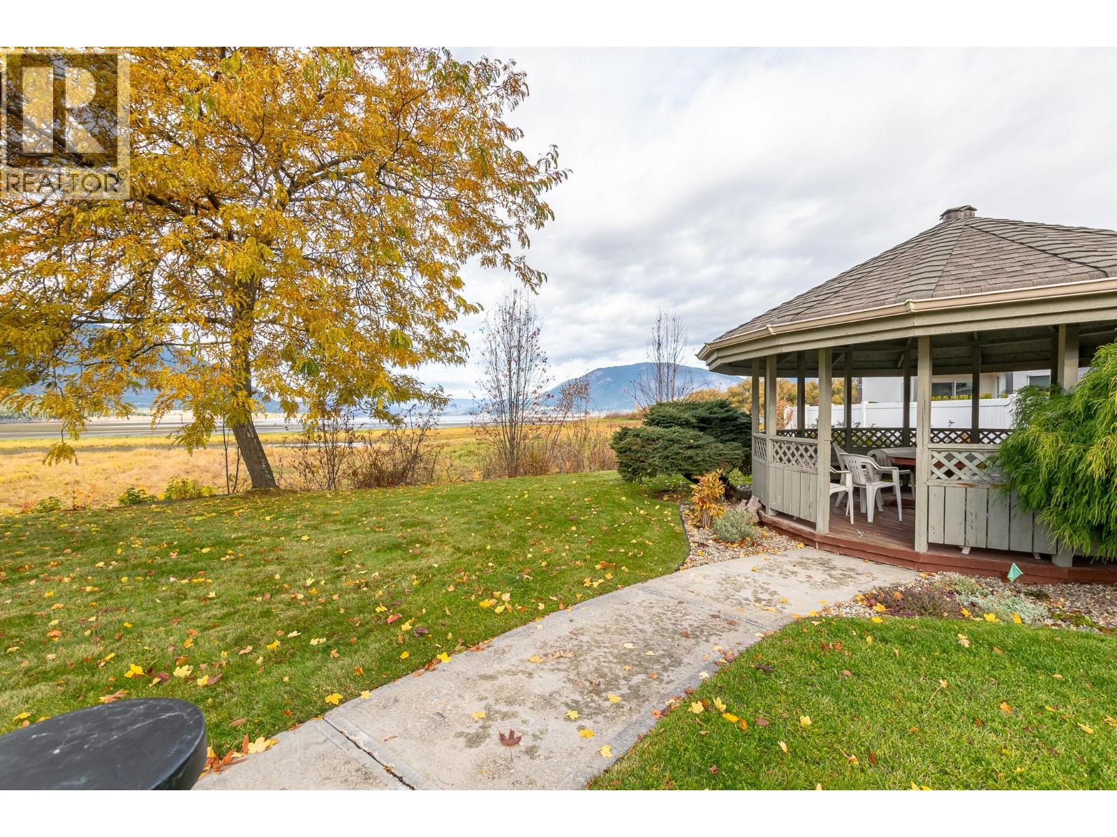 47 111 Harbourfront Drive Northwest, Salmon Arm
