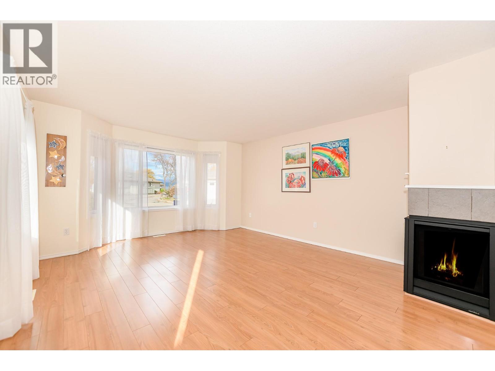 47 111 Harbourfront Drive Northwest, Salmon Arm