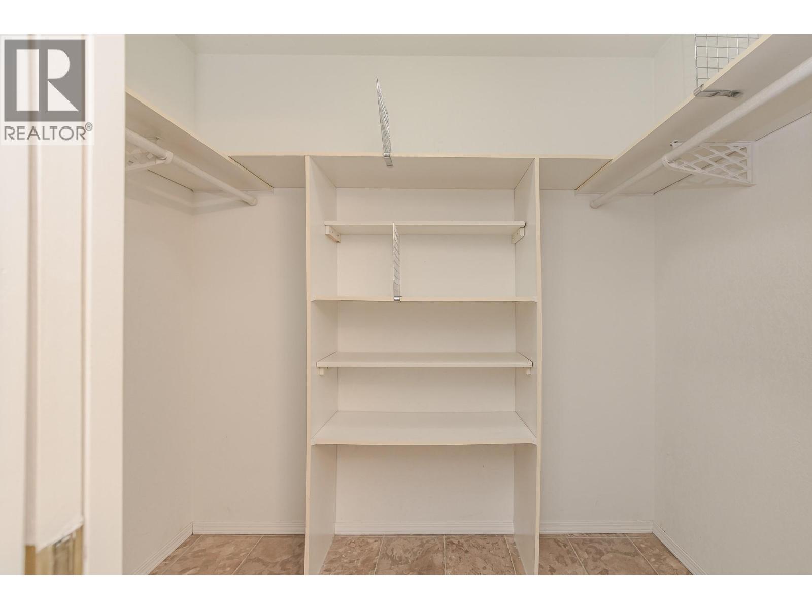 47 111 Harbourfront Drive Northwest, Salmon Arm