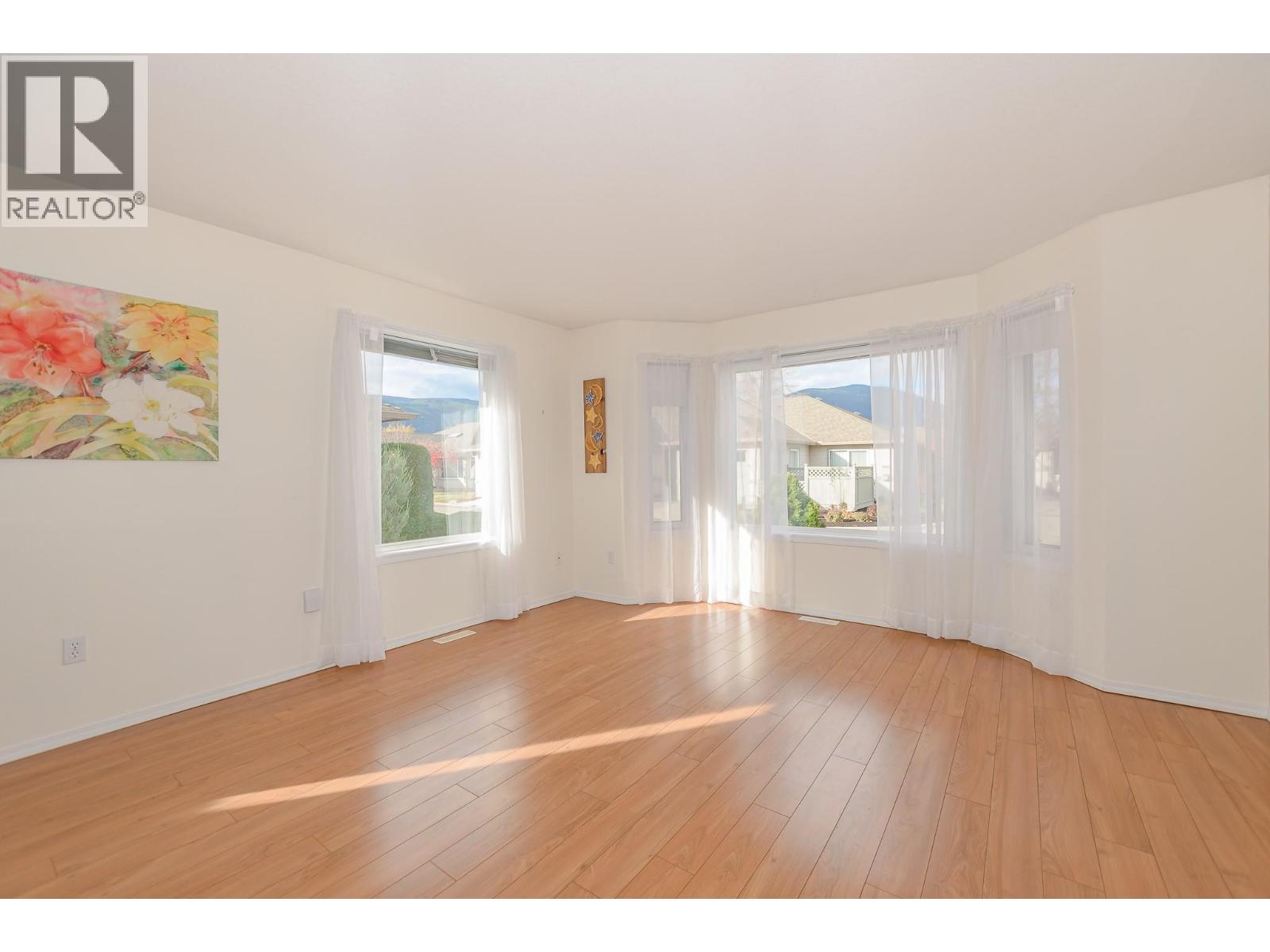 47 111 Harbourfront Drive Northwest, Salmon Arm