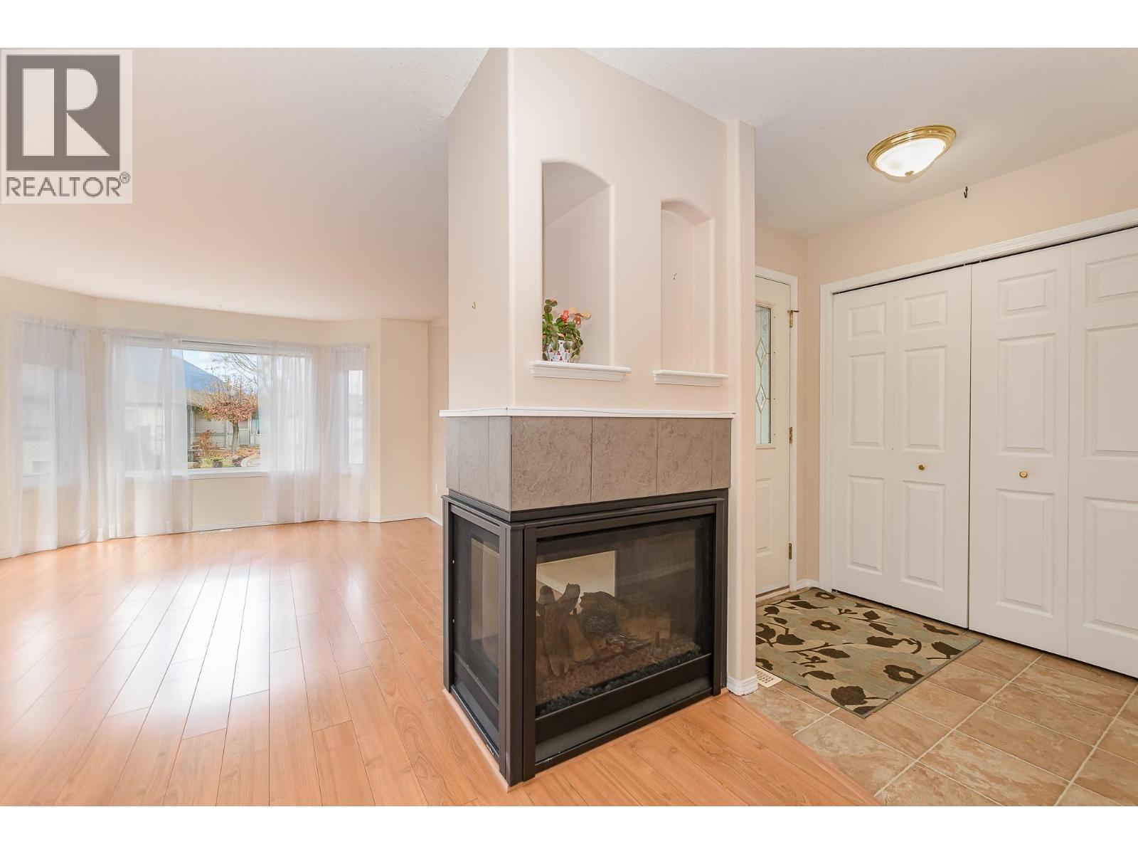 47 111 Harbourfront Drive Northwest, Salmon Arm