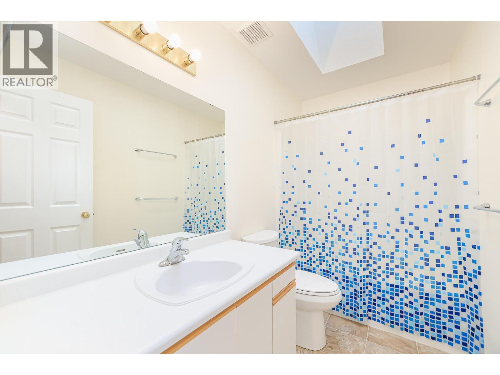 47 111 Harbourfront Drive Northwest, Salmon Arm