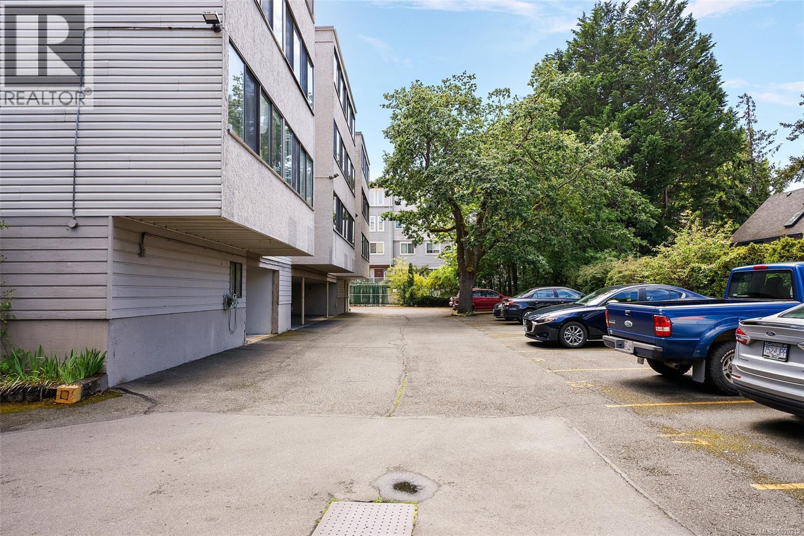 104 2610 Graham Street, Victoria