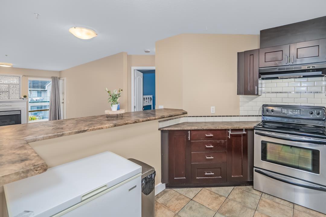 401 33738 KING RD ROAD, Abbotsford