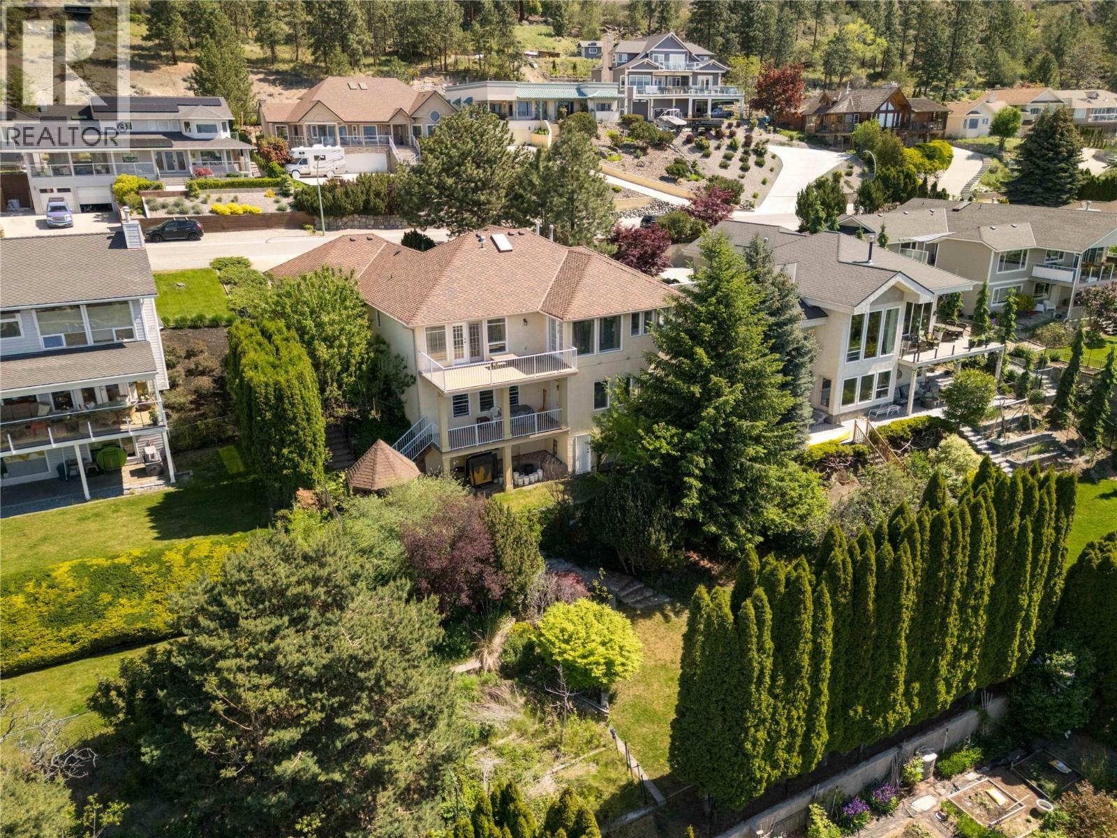  740 ROYAL PINE Drive, Kelowna