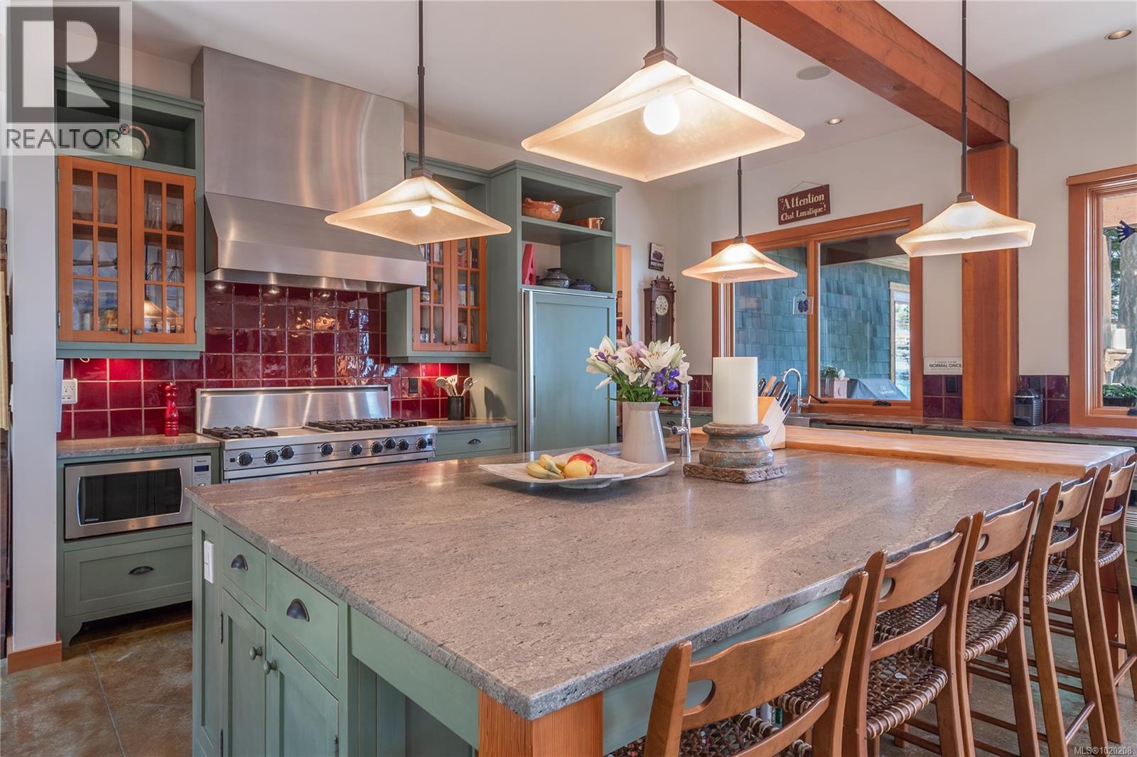 1664 Queequeg Trnabt, Gabriola Island