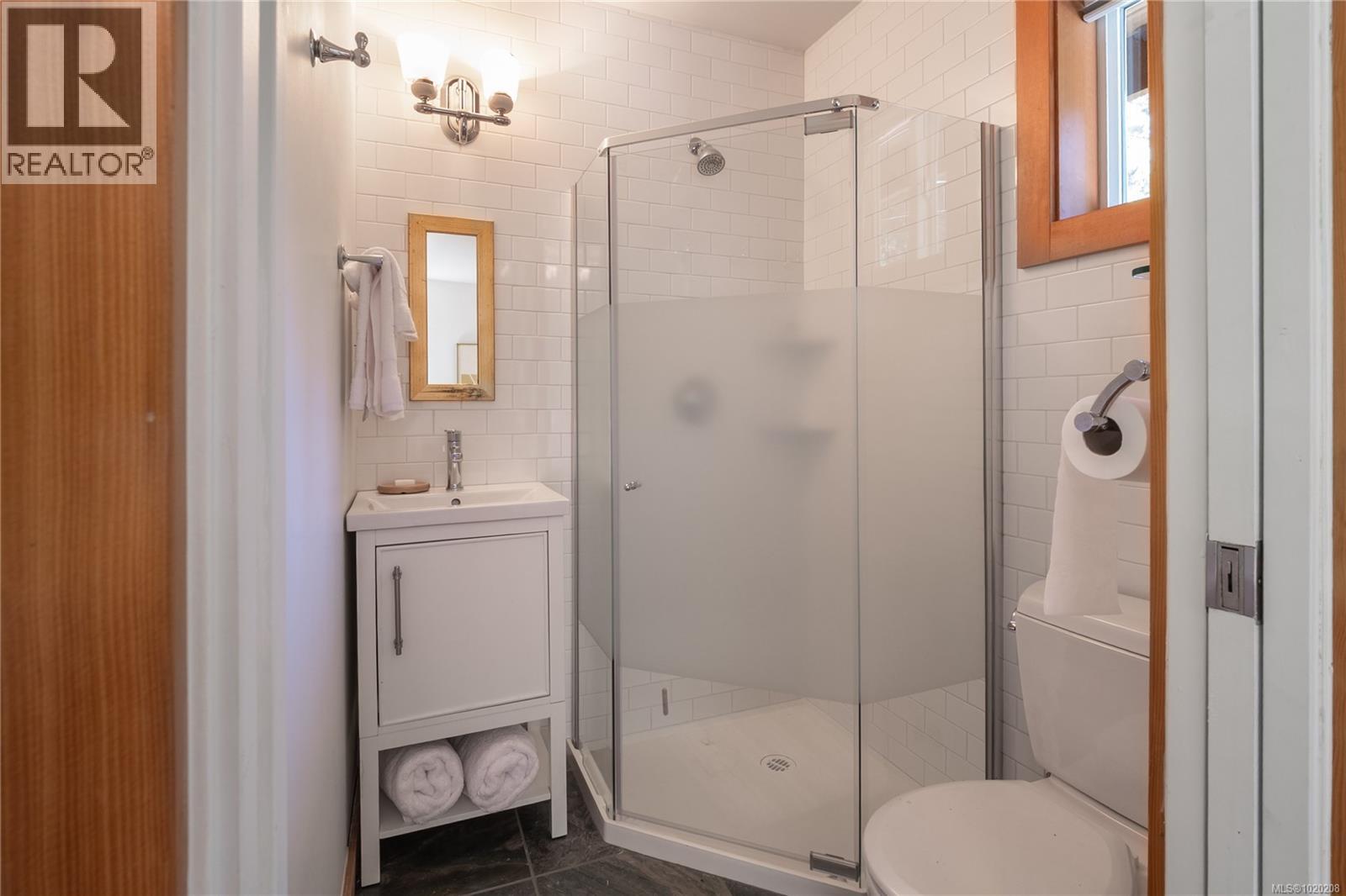 1664 Queequeg Trnabt, Gabriola Island