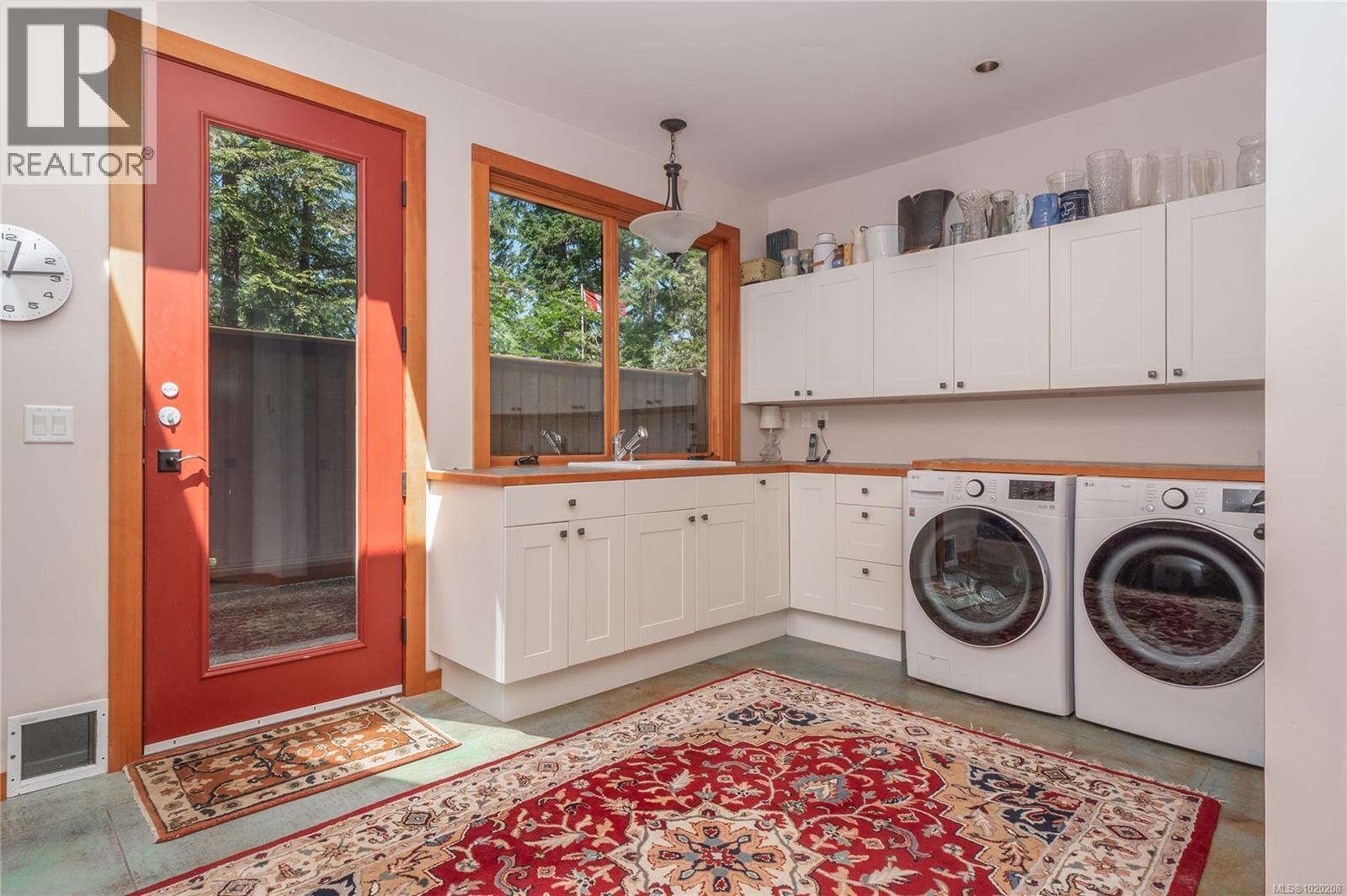 1664 Queequeg Trnabt, Gabriola Island