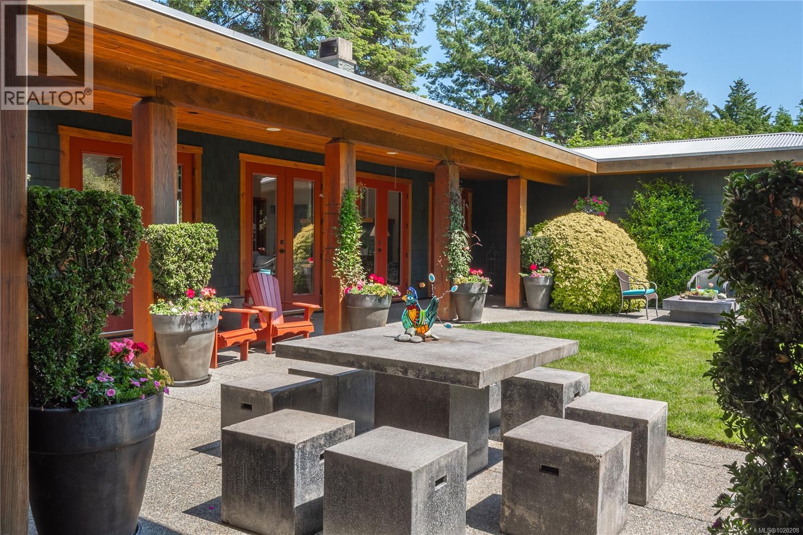 1664 Queequeg Trnabt, Gabriola Island