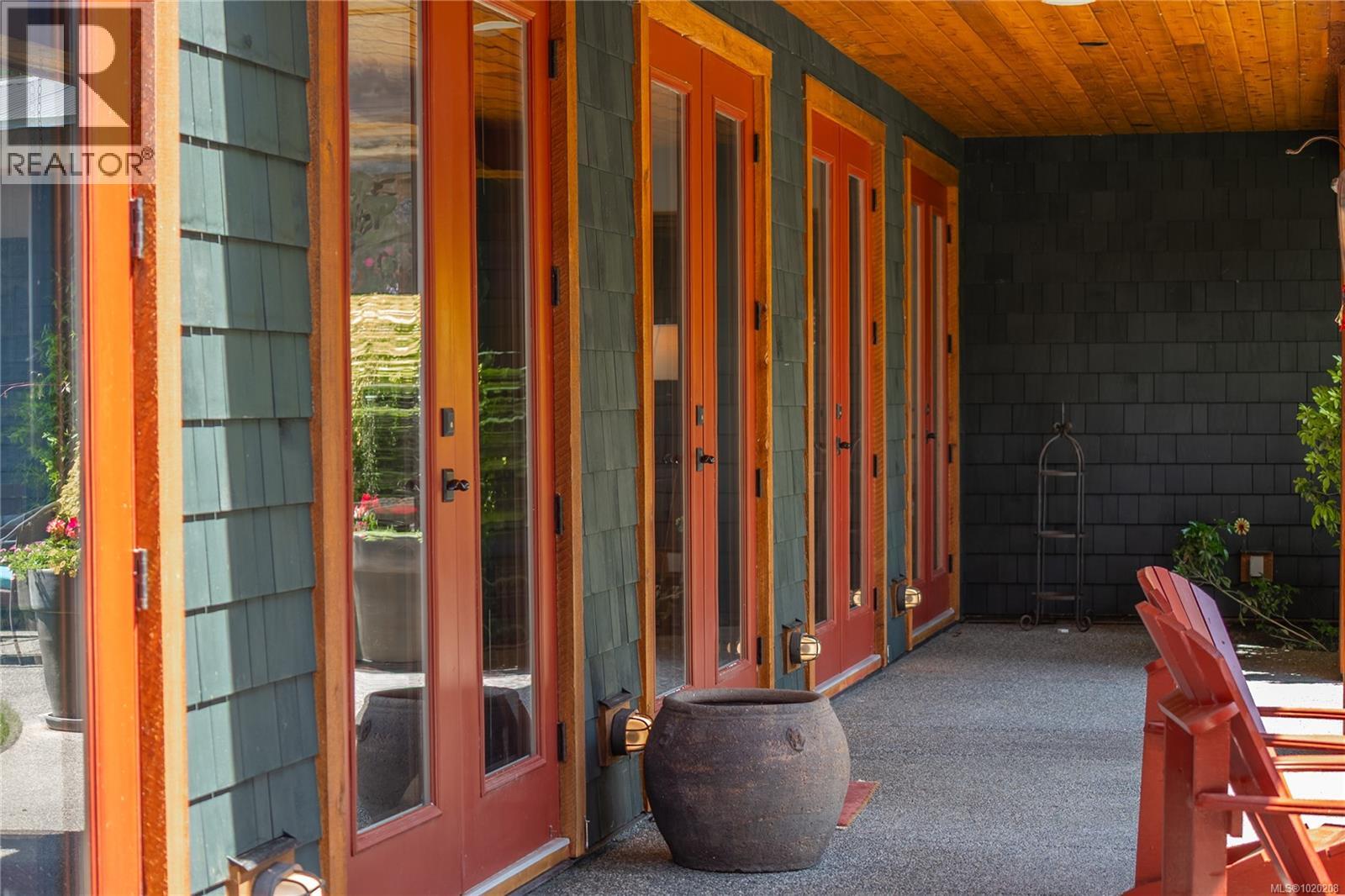 1664 Queequeg Trnabt, Gabriola Island