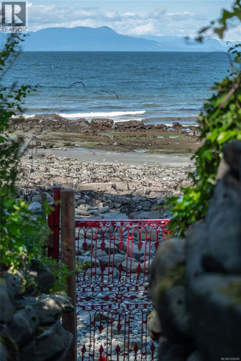 1664 Queequeg Trnabt, Gabriola Island