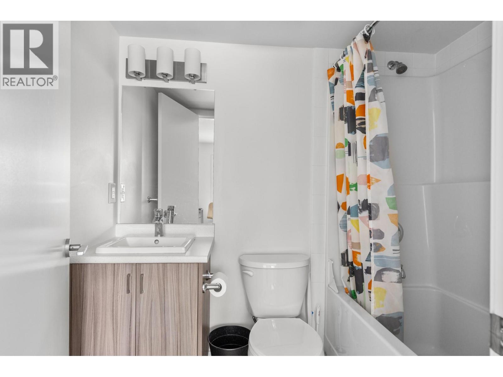 105 695 Academy Way, Kelowna