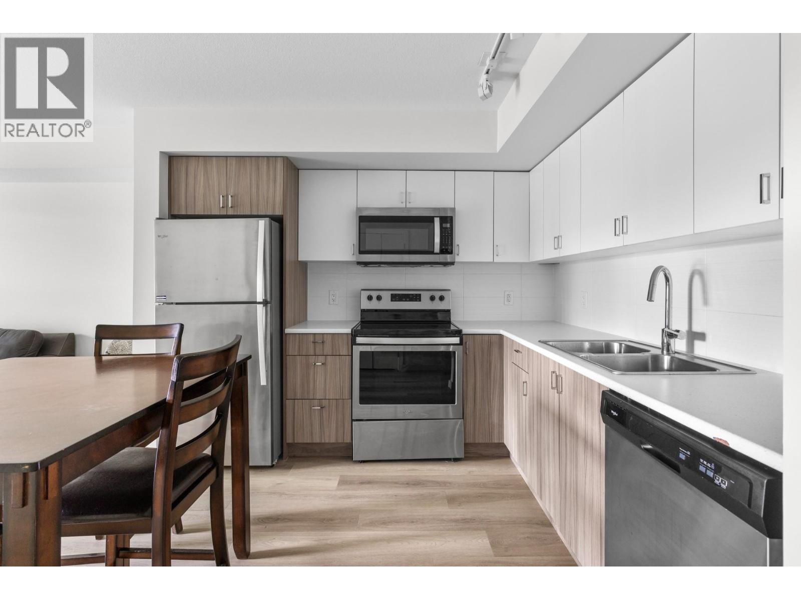 105 695 Academy Way, Kelowna