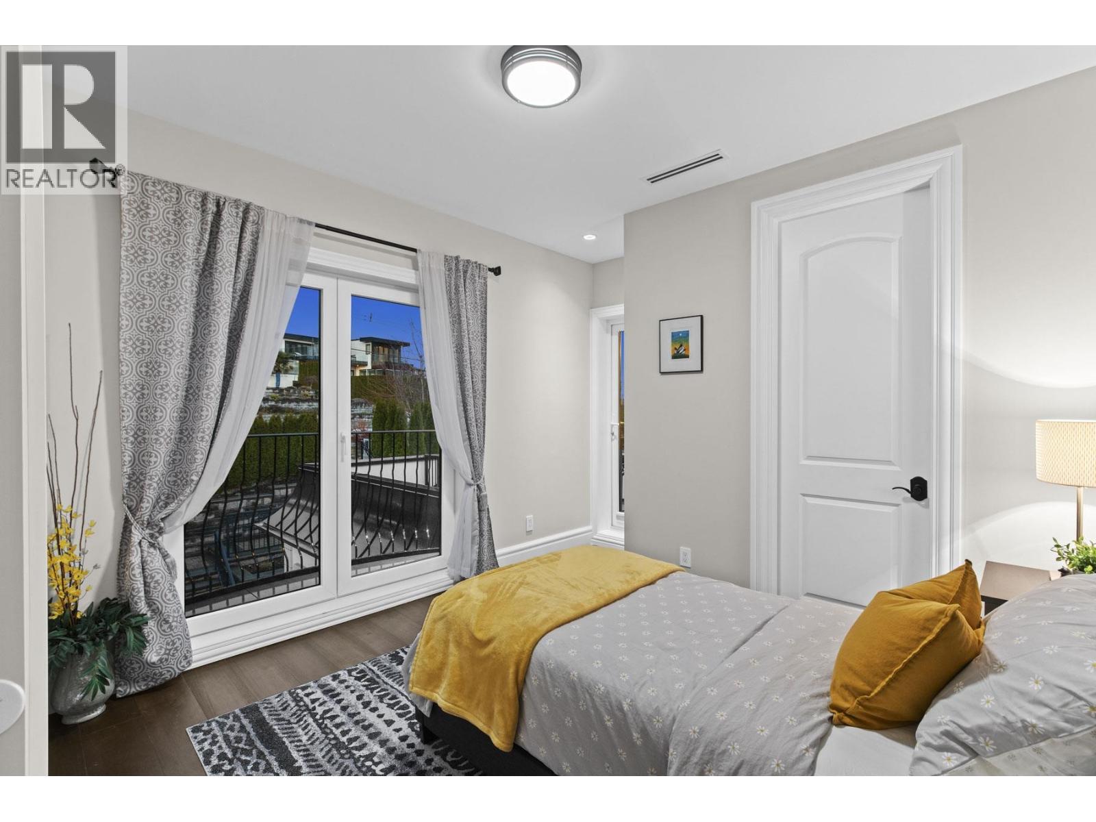 1198 OTTABURN ROAD, West Vancouver