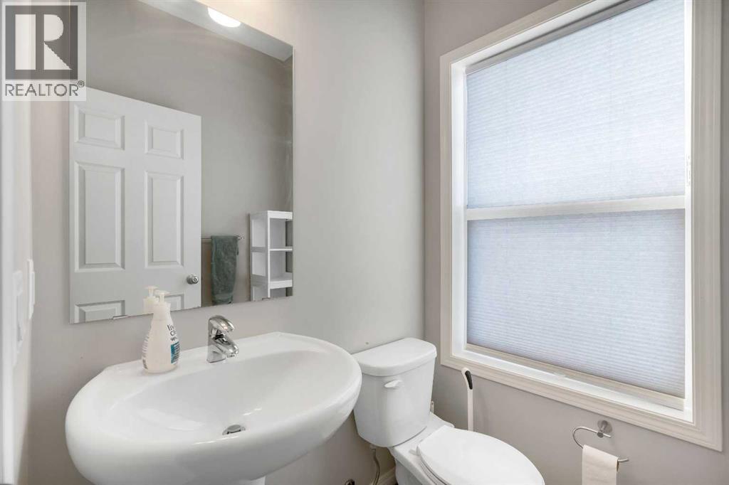 140 Sundown Road, Cochrane