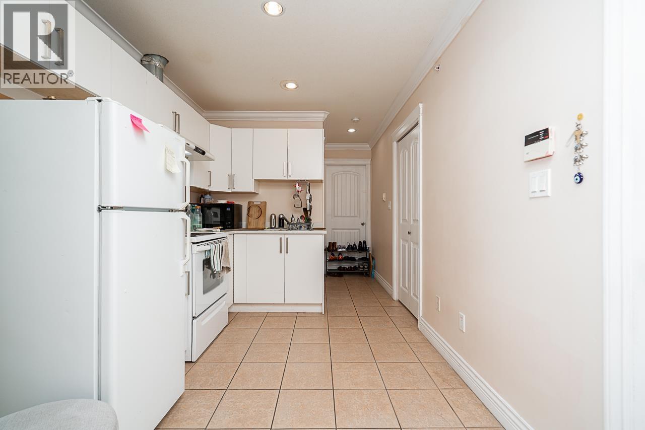 528 SIXTEEN STREET, New Westminster