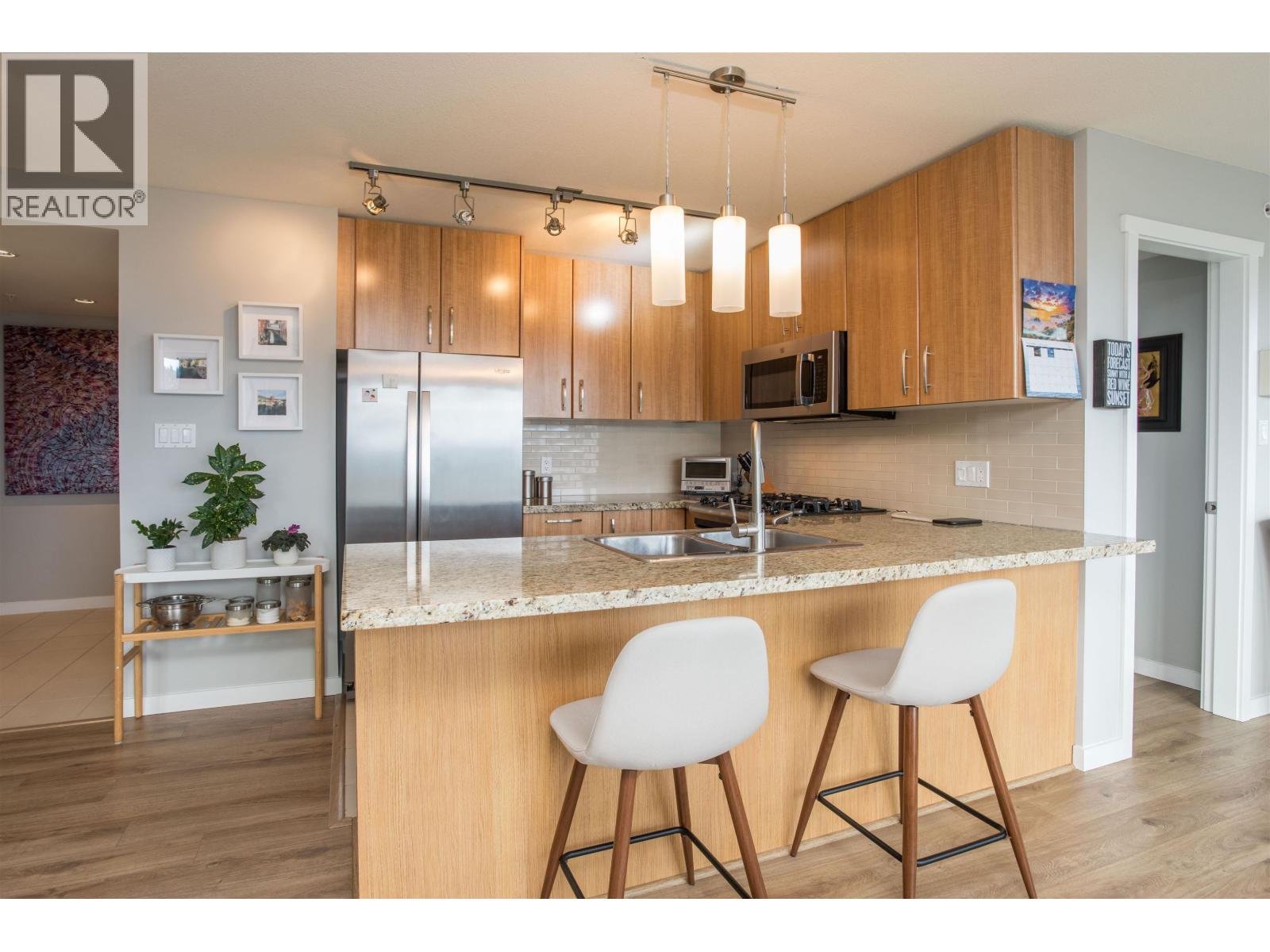 1808 651 NOOTKA WAY, Port Moody