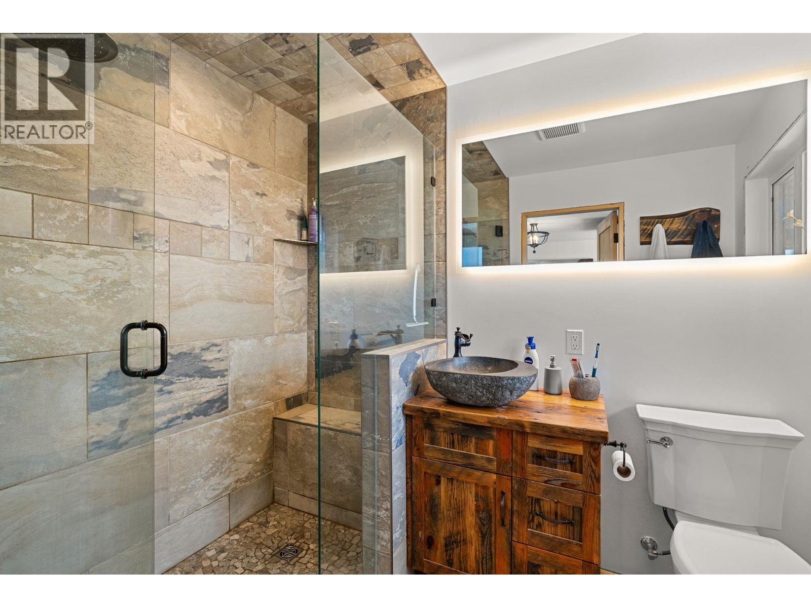 4520 Highway 3, Rock Creek