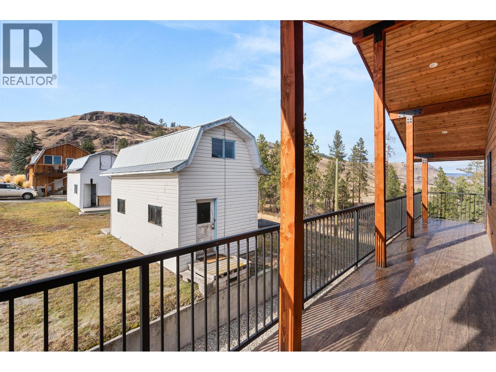 4520 Highway 3, Rock Creek