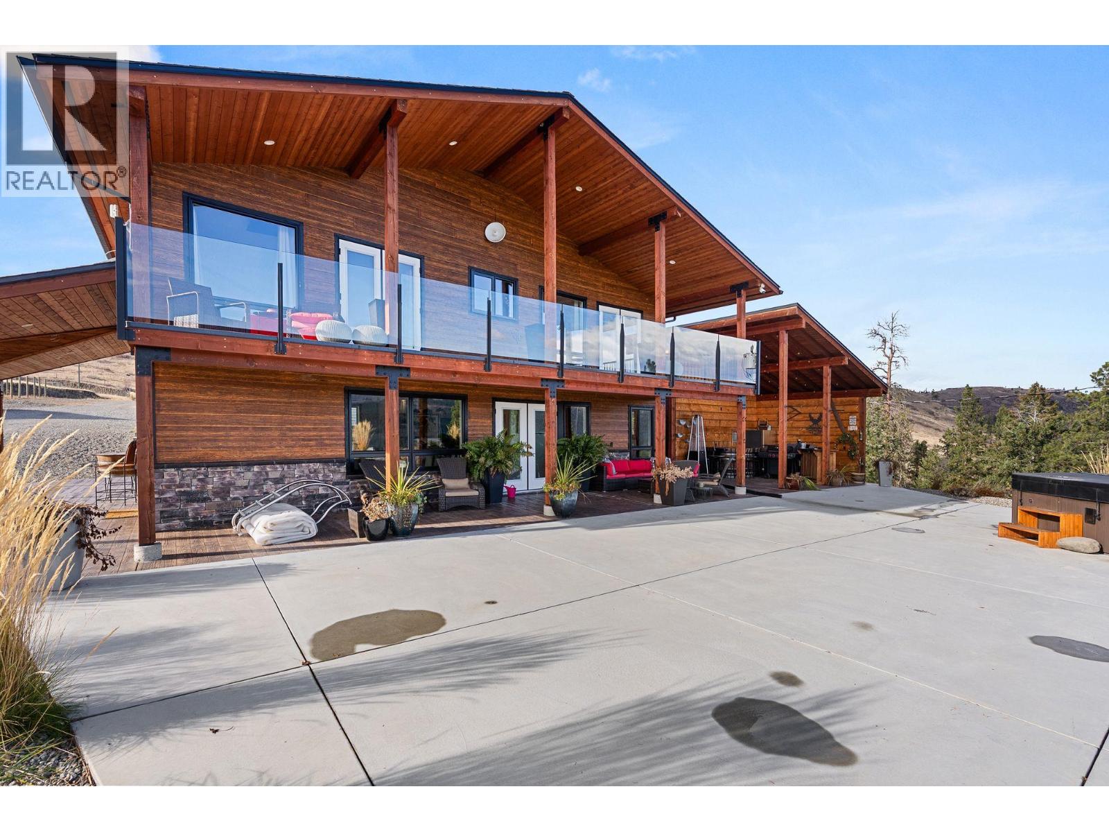 4520 Highway 3, Rock Creek