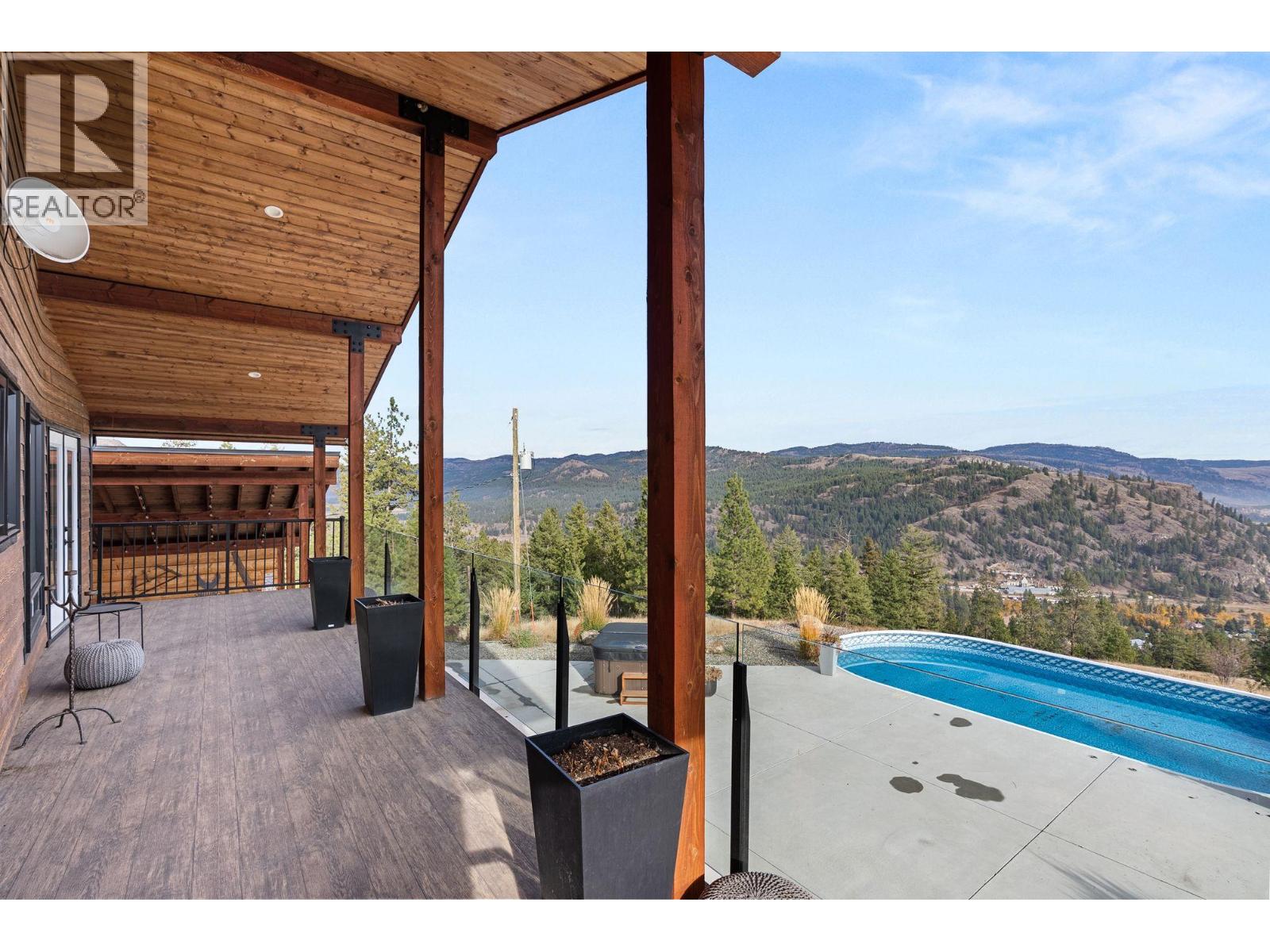 4520 Highway 3, Rock Creek