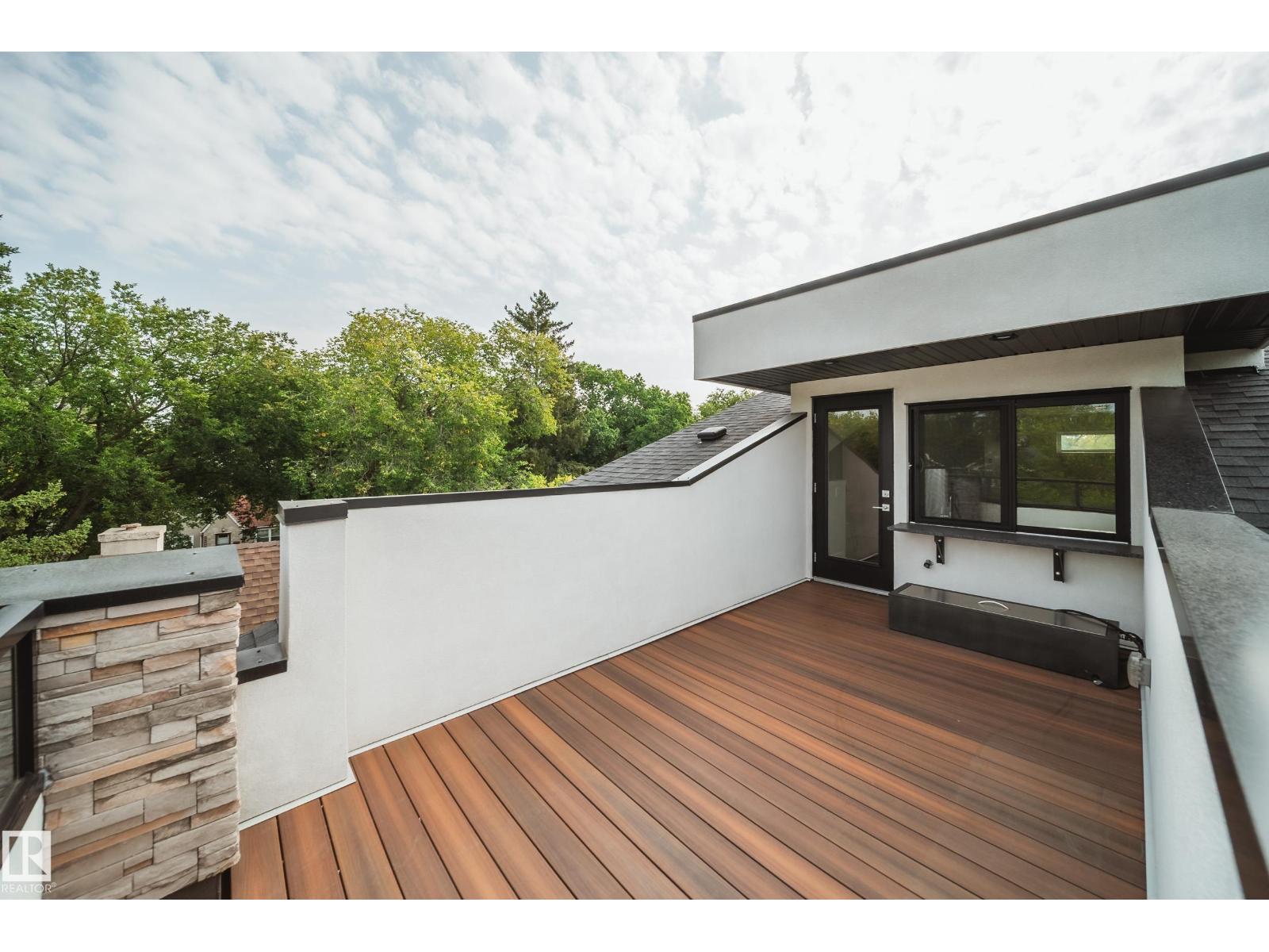 14005 105 AV NW, Edmonton