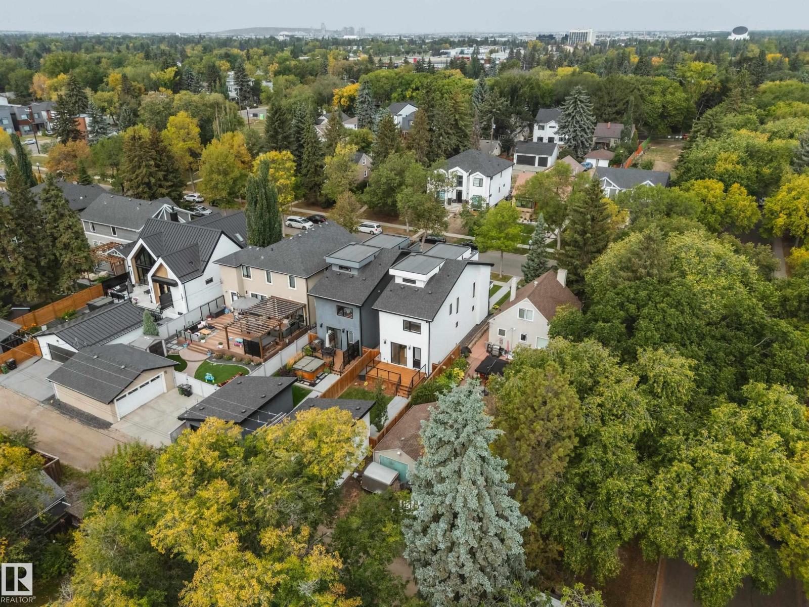 14005 105 AV NW, Edmonton