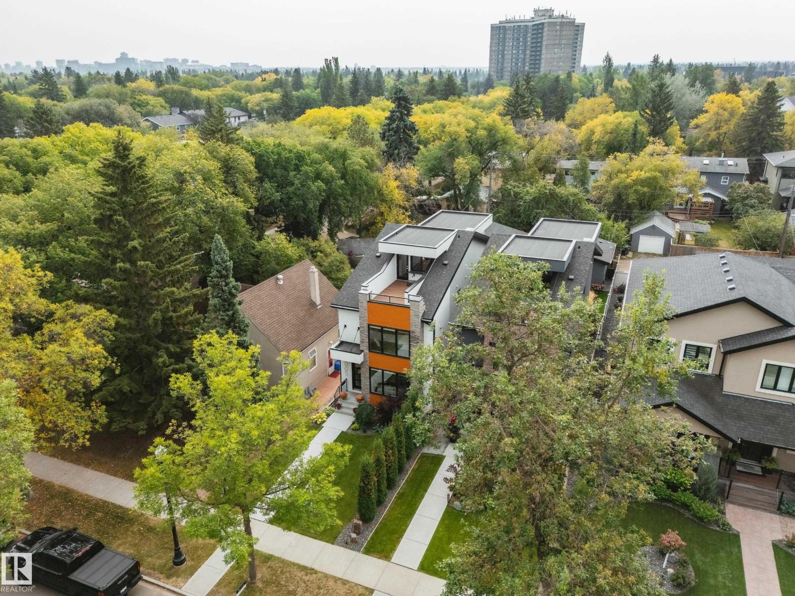 14005 105 AV NW, Edmonton