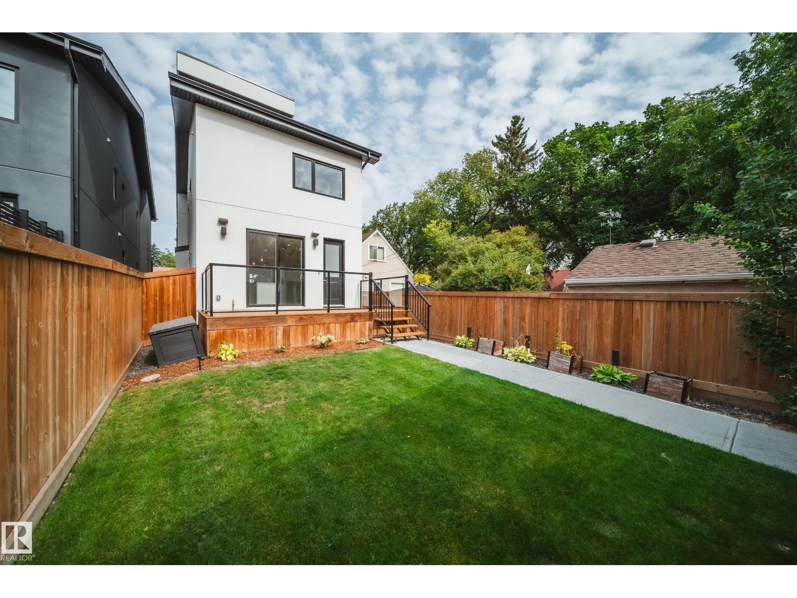 14005 105 AV NW, Edmonton